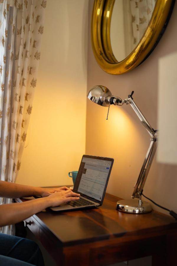 Luho 187 Bed & Breakfast Bangalore Bagian luar foto