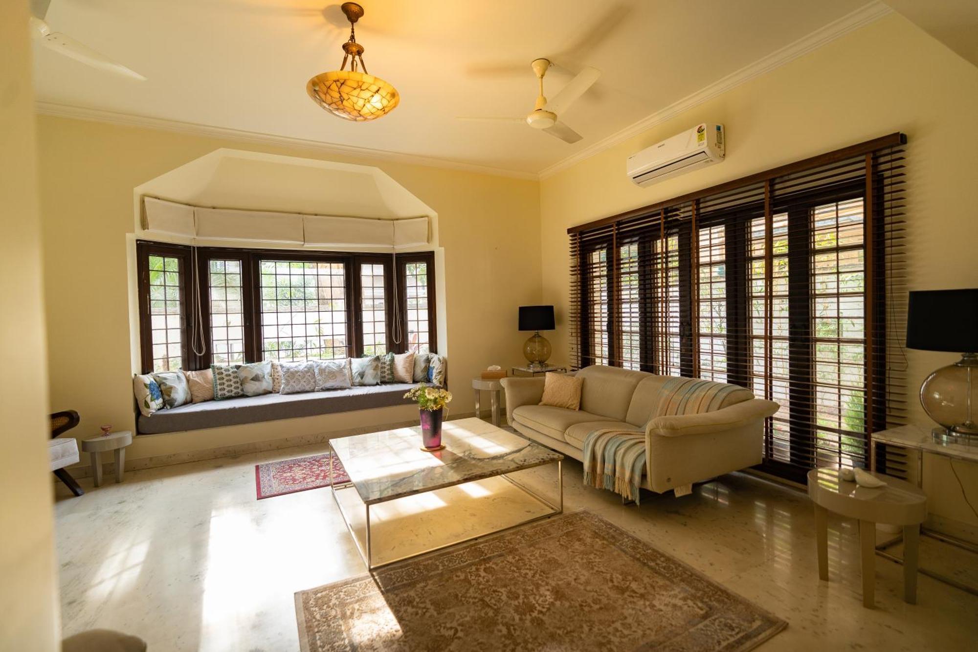 Luho 187 Bed & Breakfast Bangalore Bagian luar foto