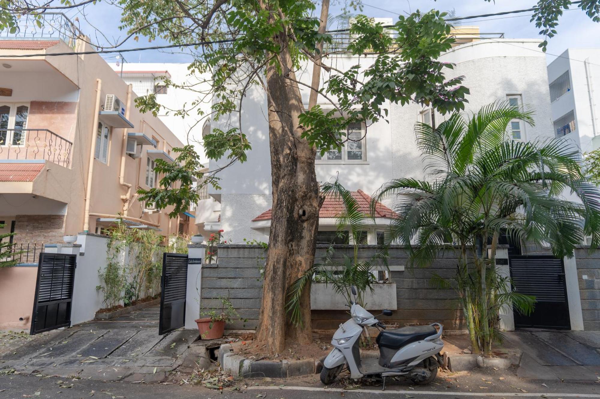Luho 187 Bed & Breakfast Bangalore Bagian luar foto