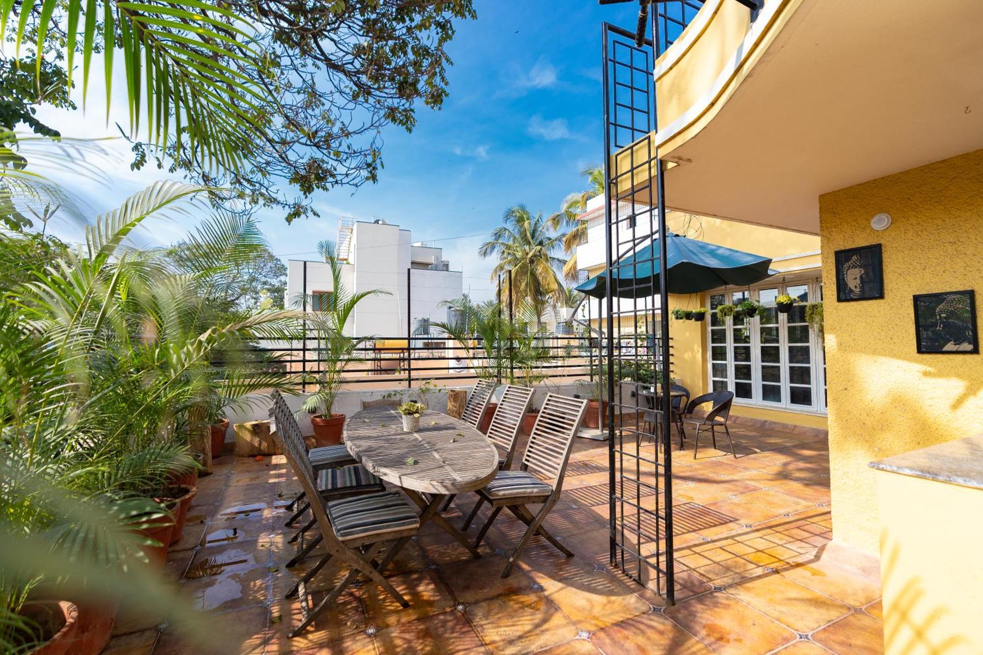 Luho 187 Bed & Breakfast Bangalore Bagian luar foto